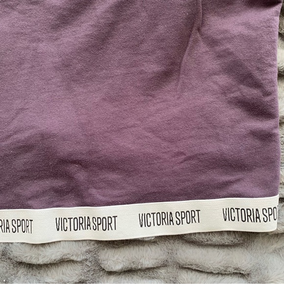 Victoria's Secret Semi Crop Pullover Sweater - Picture 5 of 7